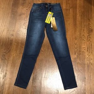 1822 High Rise Denim Jeans